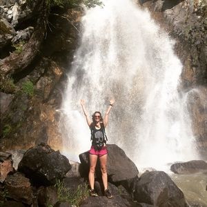 Meet your Posher, Chloe